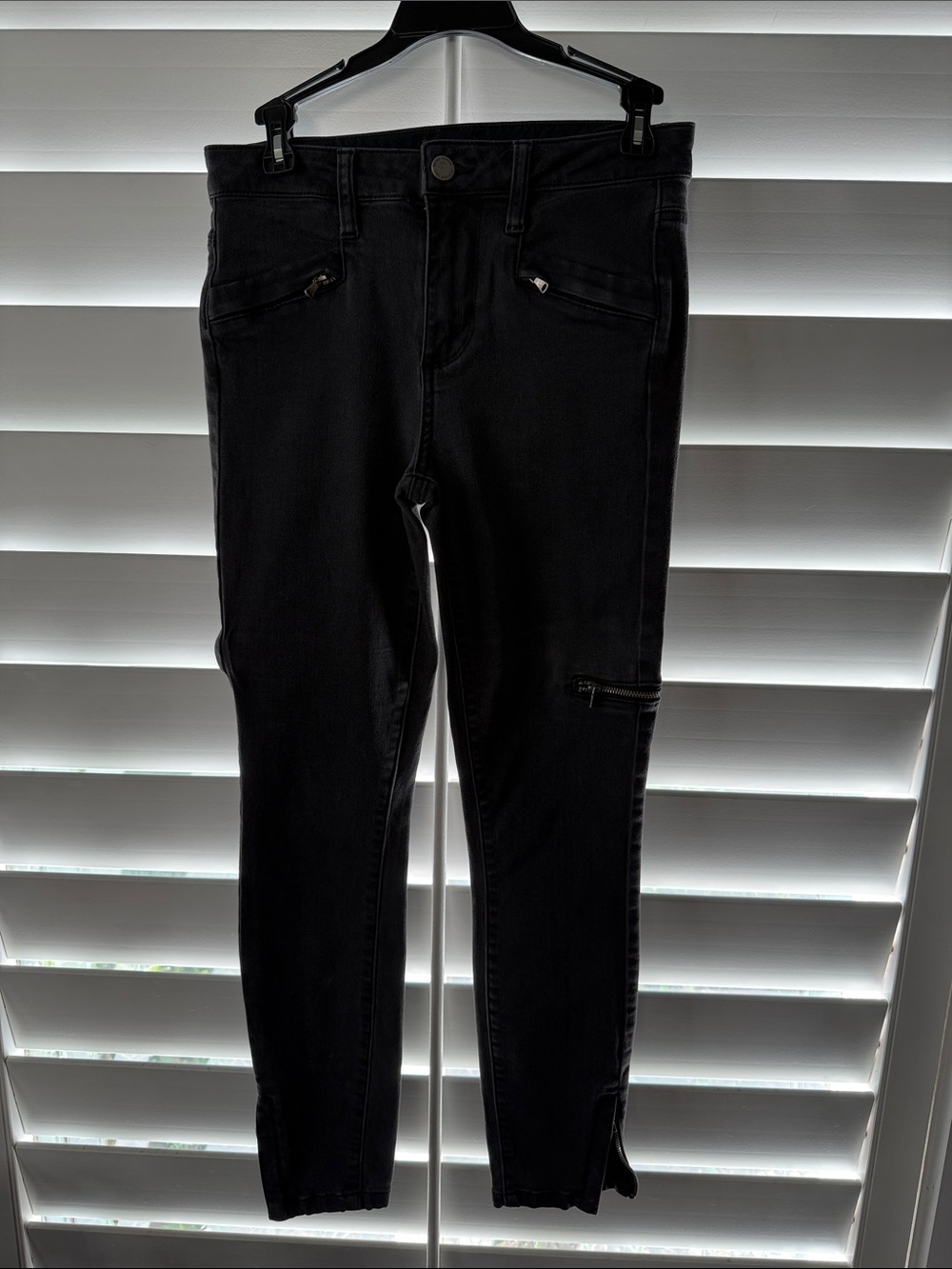 PAIGE Black Skinny Pants with Zip Details